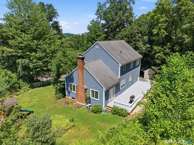 15 Mountain Manor Road, Newtown, CT 06482