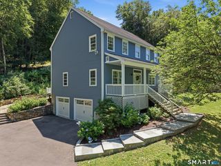 15 Mountain Manor Road, Newtown, CT 06482