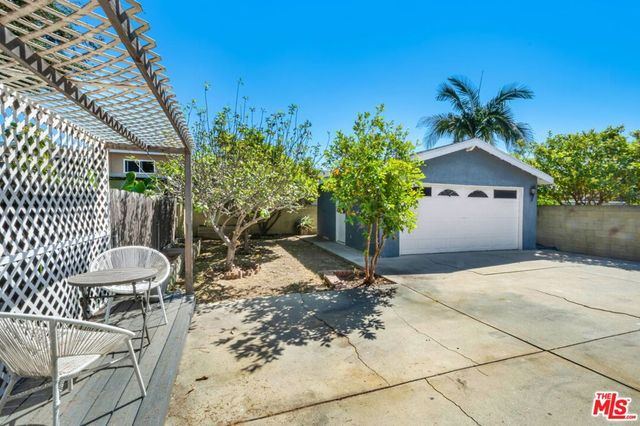 11882 Ramona Avenue, Hawthorne, CA 90250