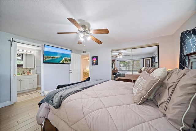 2503 53RD AVENUE W, Bradenton, FL 34207