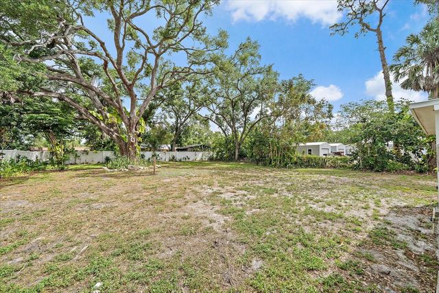 2503 53RD AVENUE W, Bradenton, FL 34207