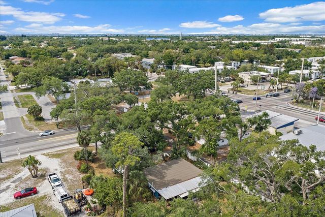 2503 53RD AVENUE W, Bradenton, FL 34207