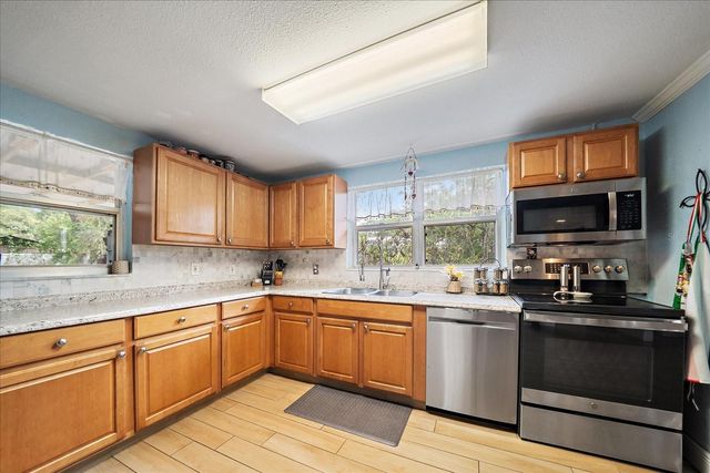 2503 53RD AVENUE W, Bradenton, FL 34207