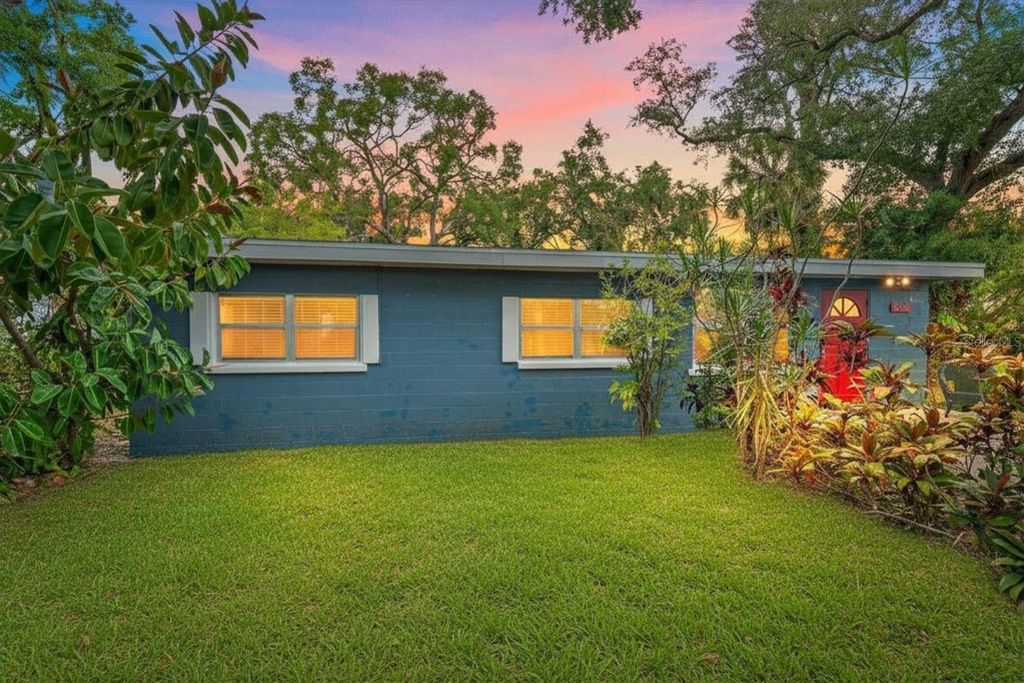 2503 53RD AVENUE W, Bradenton, FL 34207