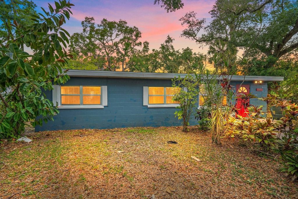 2503 53RD AVENUE W, BRADENTON, FL 34207 — photo 2