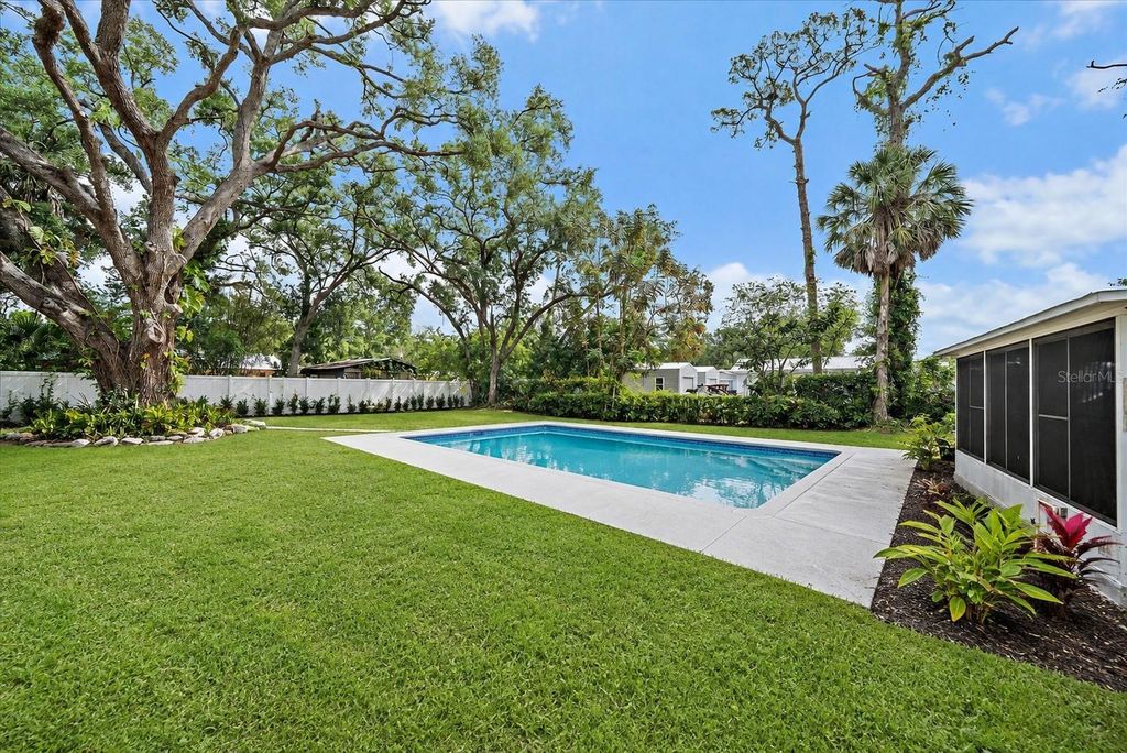 2503 53RD AVENUE W, BRADENTON, FL 34207 — photo 4