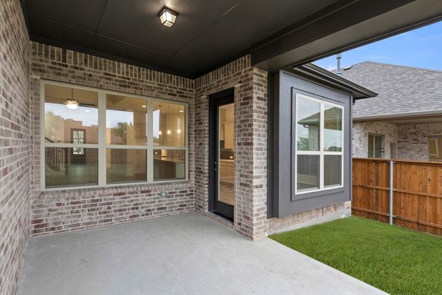 632 Brazos Drive, Van Alstyne, TX 75495