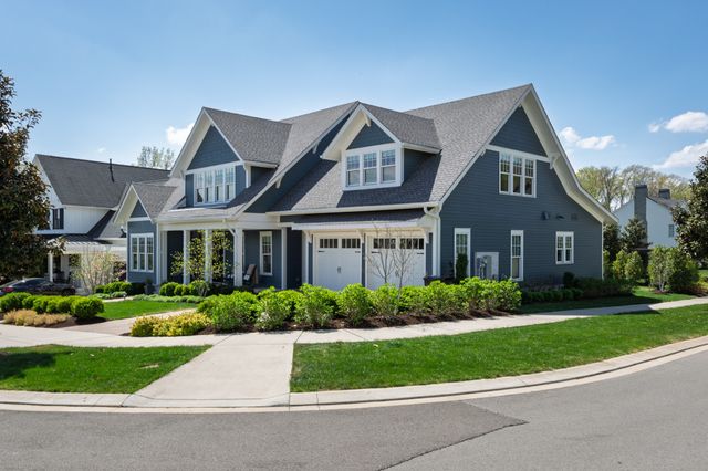 8776 Belladonna Dr, College Grove, TN 37046