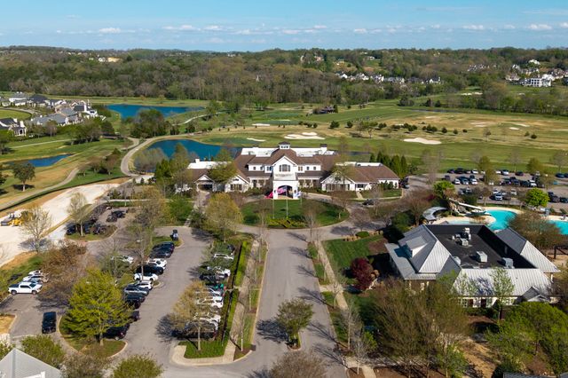 8776 Belladonna Dr, College Grove, TN 37046