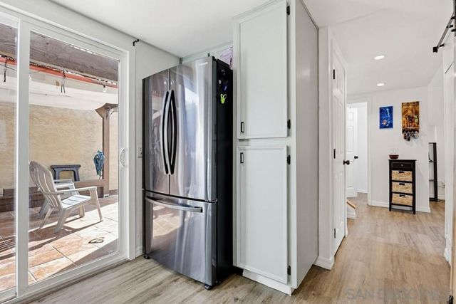 140 E El Norte Parkway 6, Escondido, CA 92026