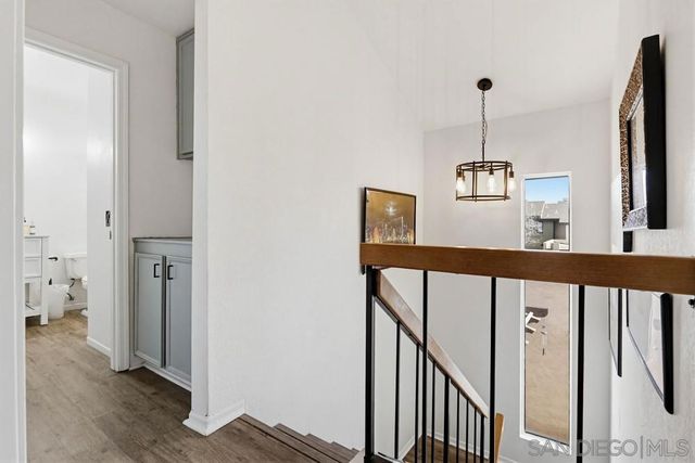 140 E El Norte Parkway 6, Escondido, CA 92026