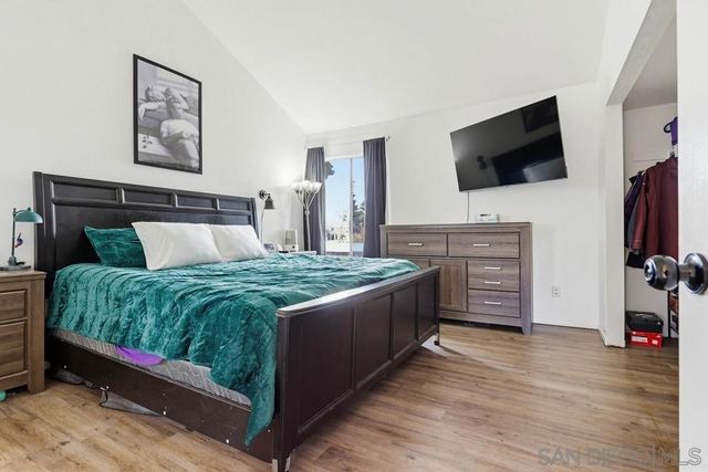 140 E El Norte Parkway 6, Escondido, CA 92026