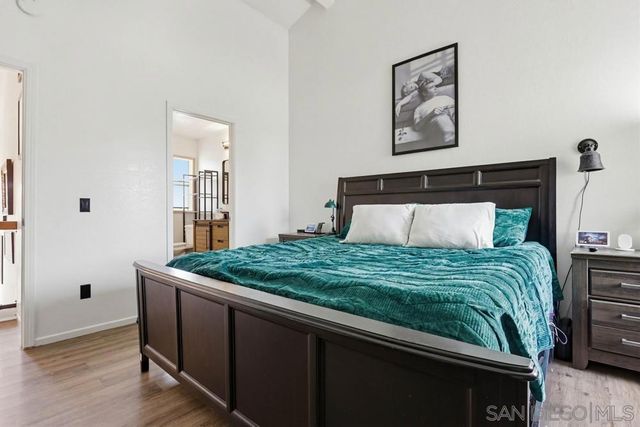 140 E El Norte Parkway 6, Escondido, CA 92026