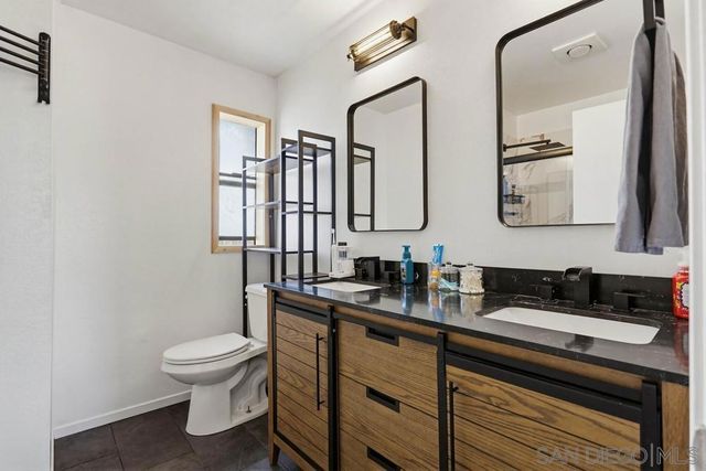 140 E El Norte Parkway 6, Escondido, CA 92026