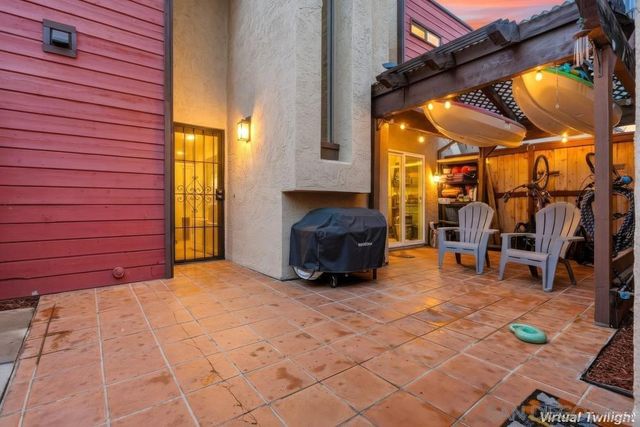 140 E El Norte Parkway 6, Escondido, CA 92026