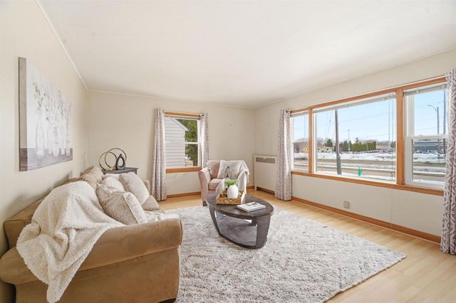 1127 W NORTHLAND AVENUE, Appleton, WI 54914