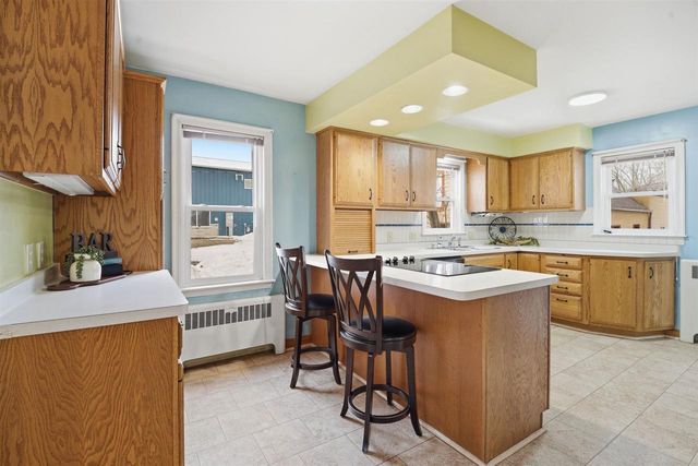 1127 W NORTHLAND AVENUE, Appleton, WI 54914