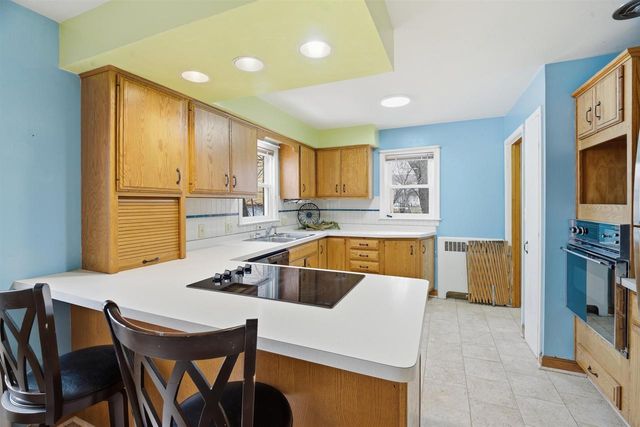 1127 W NORTHLAND AVENUE, Appleton, WI 54914