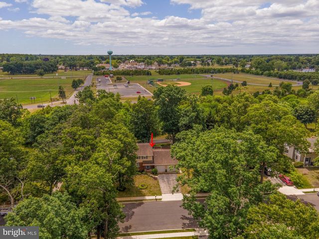 1741 FAIRMOUNT AVE, Vineland, NJ 08361