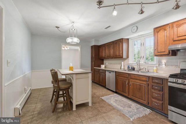 1741 FAIRMOUNT AVE, Vineland, NJ 08361