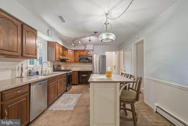 1741 FAIRMOUNT AVE, Vineland, NJ 08361