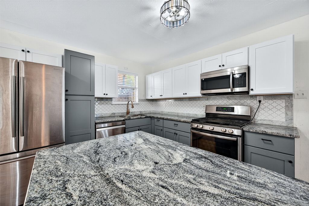 143 N Imperial Drive, Denison, TX 75020