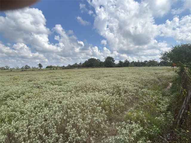 32868 Fm 1736 Road, Hempstead, TX 77445