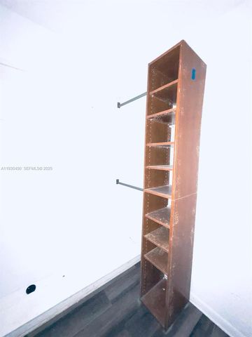 1401 NE 191st St D207, Miami, FL 33179