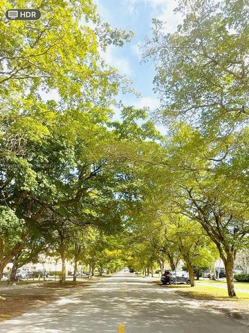 1401 NE 191st St D207, Miami, FL 33179