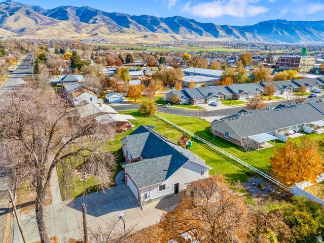 98 W 400 S, Smithfield, UT 84335
