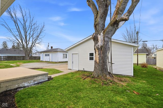 1111 Main Street, Elwood, IN 46036