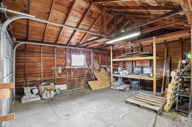 1111 Main Street, Elwood, IN 46036
