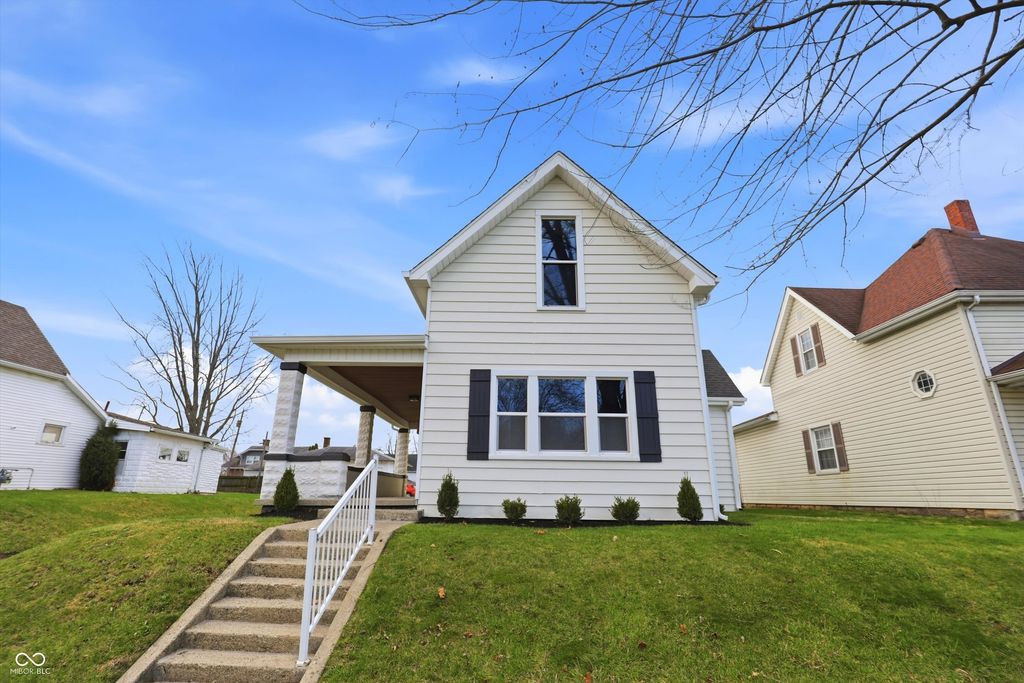 1111 Main Street, Elwood, IN 46036