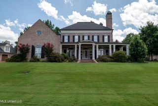 2843 Manning Circle S, Nesbit, MS 38651