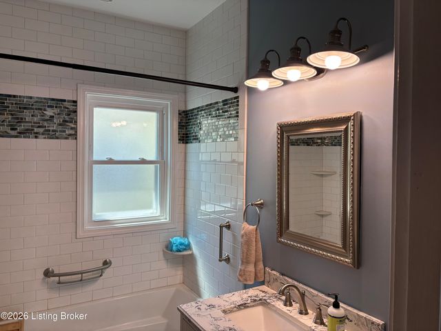 2348 Dorma Ave, Louisville, KY 40217