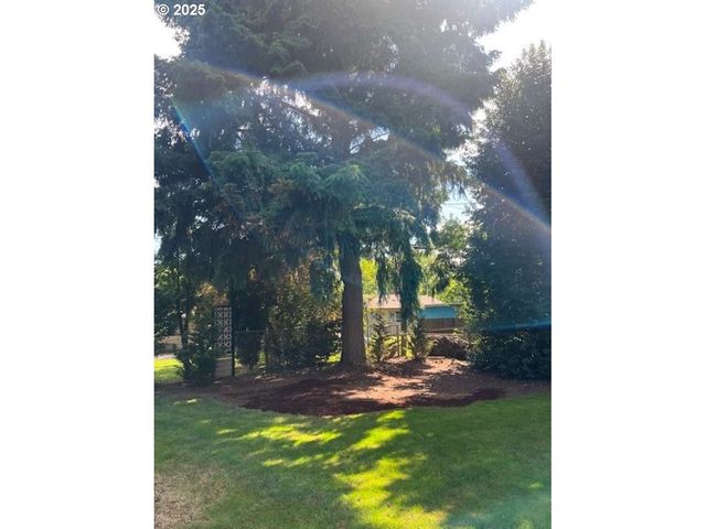 705 Nw 79TH St, Vancouver, WA 98665