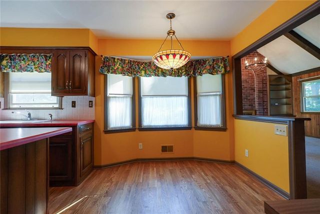4329 S Dover Avenue, Independence, MO 64055