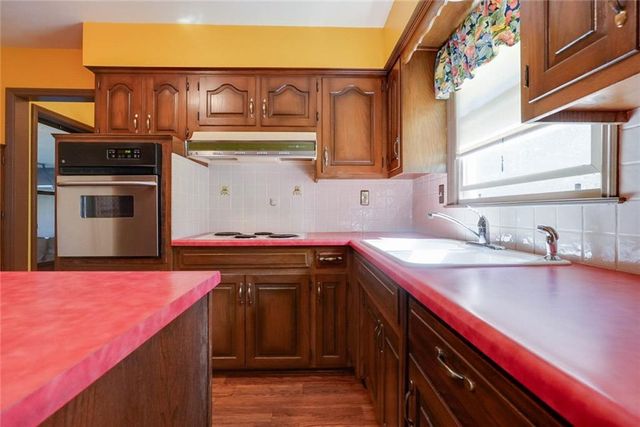 4329 S Dover Avenue, Independence, MO 64055