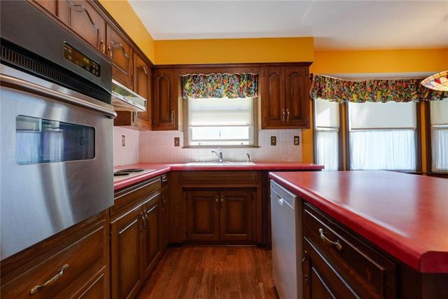 4329 S Dover Avenue, Independence, MO 64055