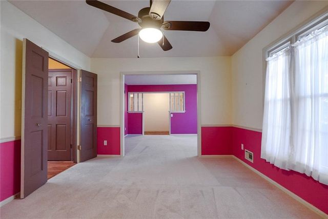 4329 S Dover Avenue, Independence, MO 64055