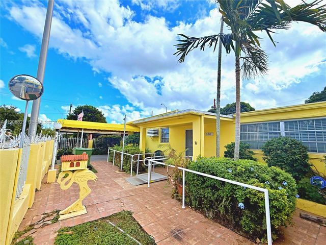 880 E 28th St, Hialeah, FL 33013