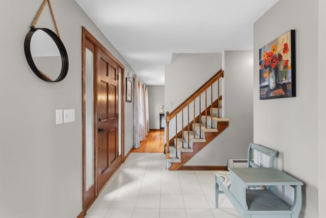 41 Windsor Boulevard, Londonderry, NH 03053