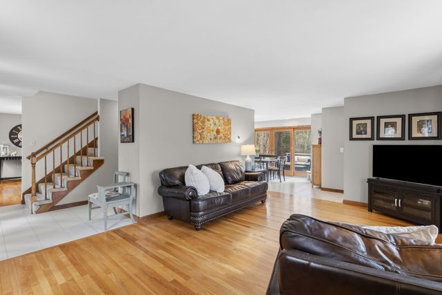 41 Windsor Boulevard, Londonderry, NH 03053