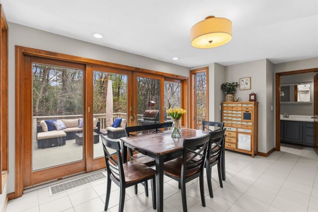 41 Windsor Boulevard, Londonderry, NH 03053
