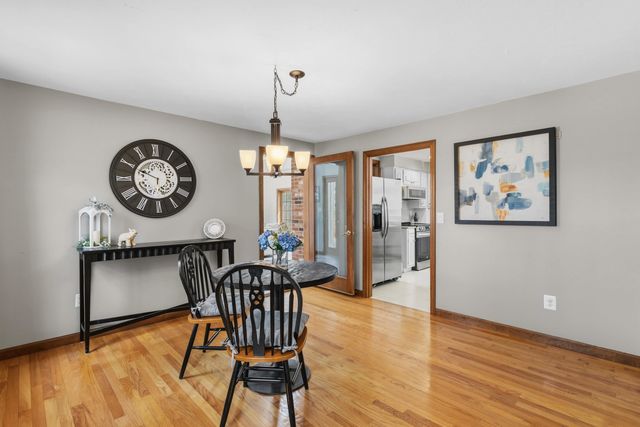 41 Windsor Boulevard, Londonderry, NH 03053