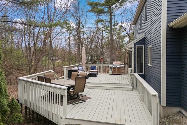 41 Windsor Boulevard, Londonderry, NH 03053