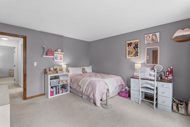 41 Windsor Boulevard, Londonderry, NH 03053