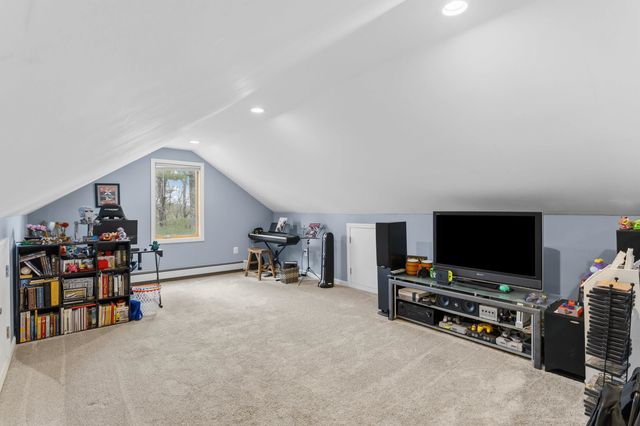 41 Windsor Boulevard, Londonderry, NH 03053