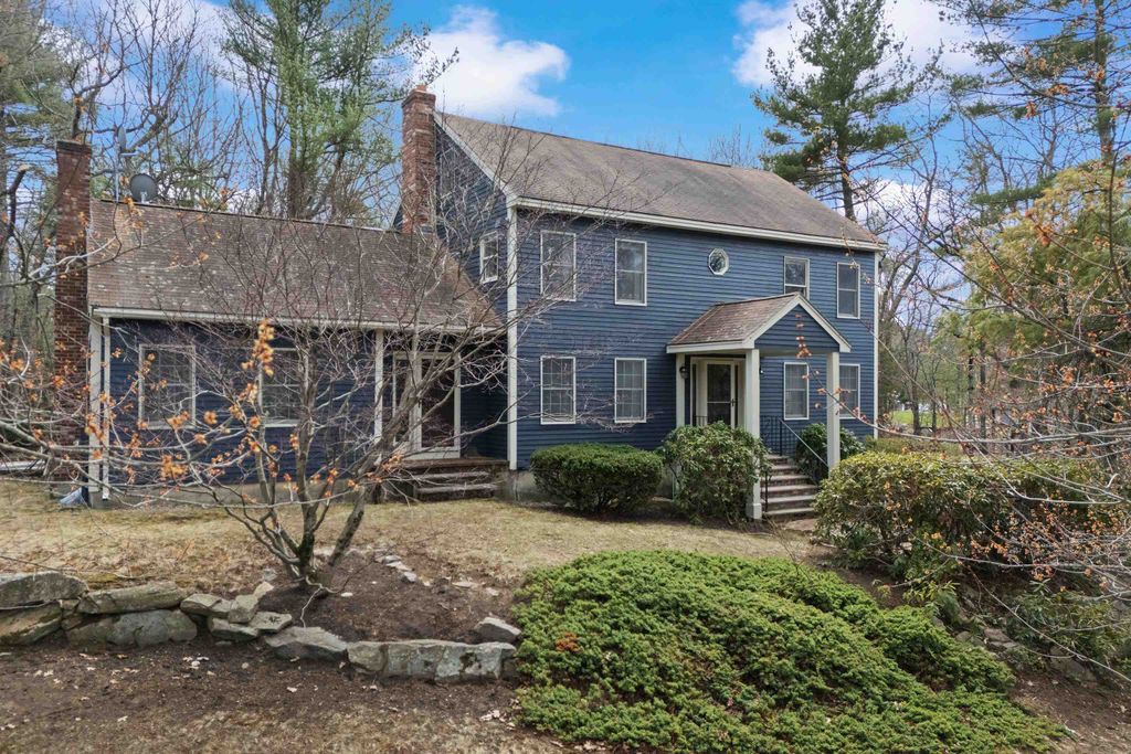 41 Windsor Boulevard, Londonderry, NH 03053