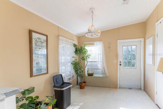 125 PINE TREE DRIVE, Debary, FL 32713